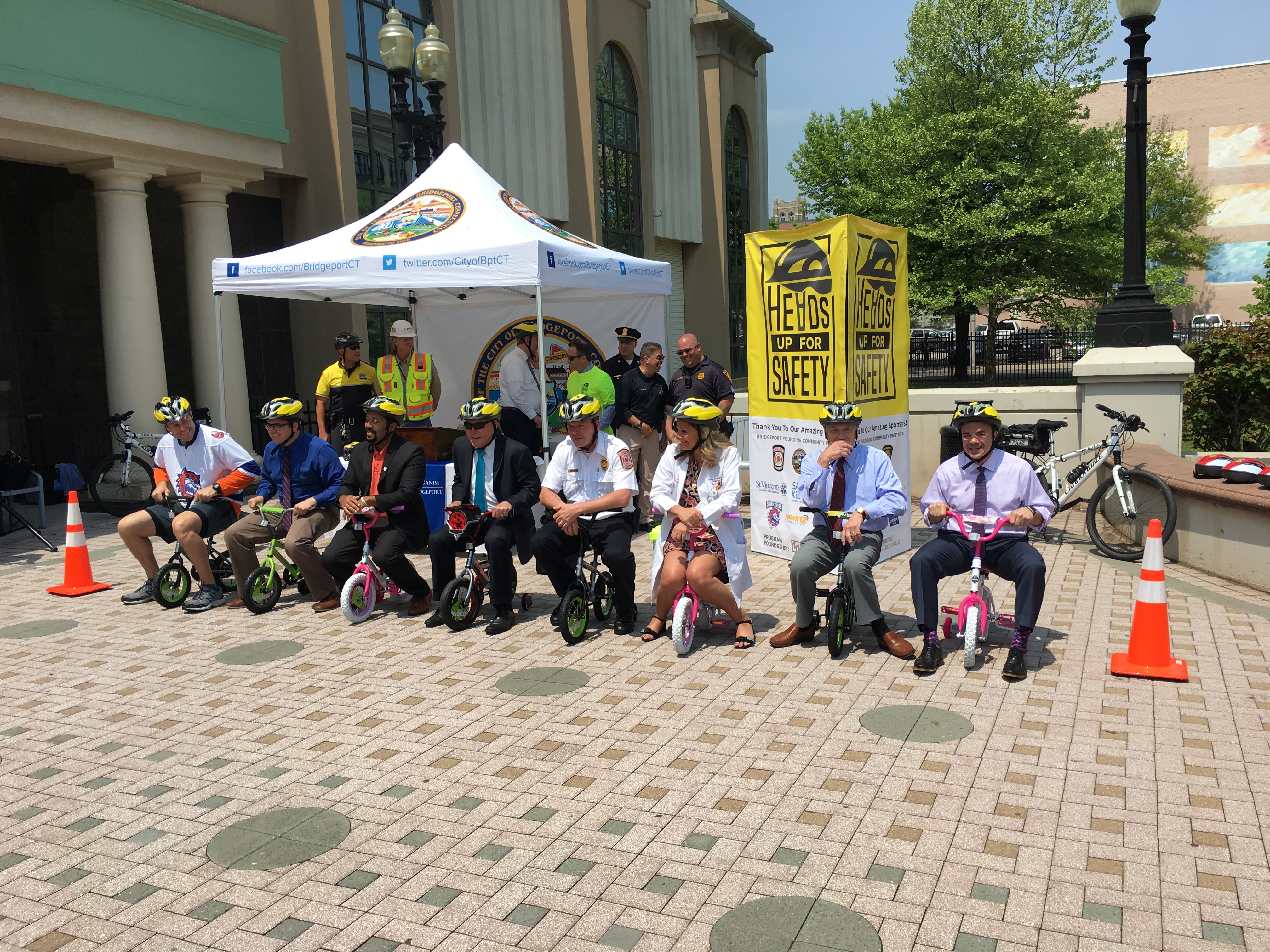 Group photo before the Trike Race
